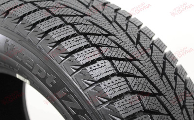 Hankook Winter I*Cept IZ2 W616 215/55 R17 98T XL (1019949) за